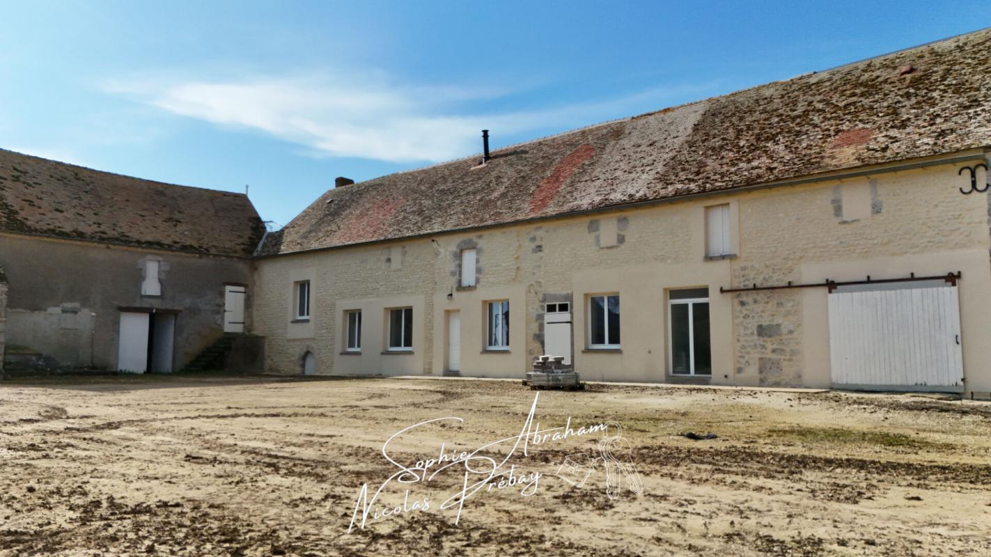 VOVES Maison de ferme entièrement rénovée, charme, confort et nature ! 15