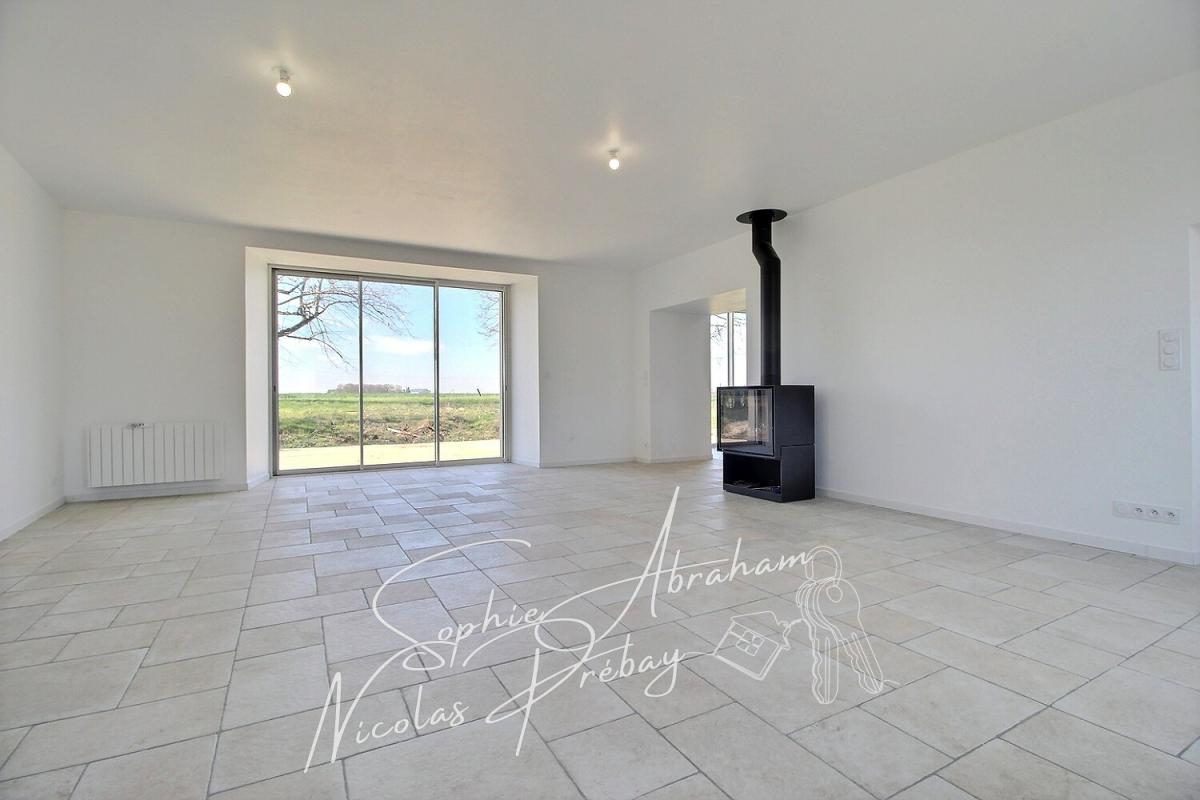 VOVES Maison de ferme entièrement rénovée, charme, confort et nature ! 3