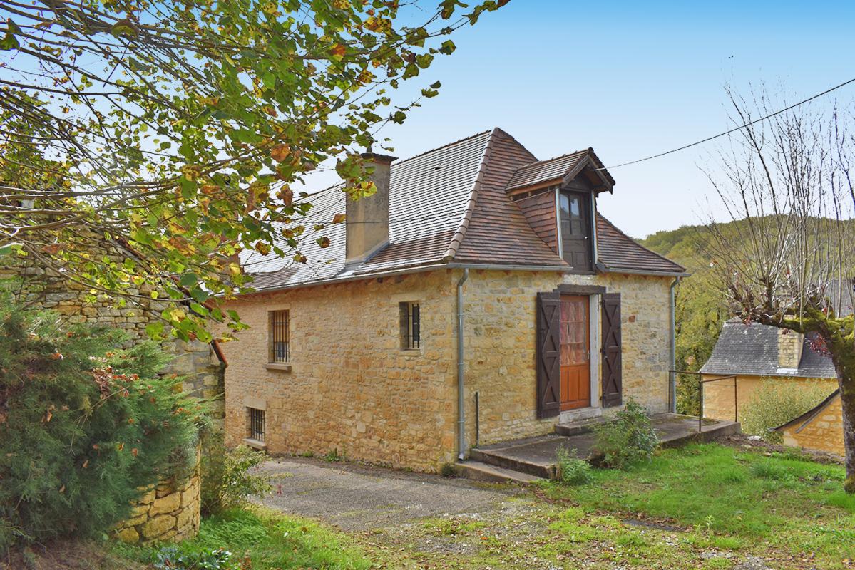 SAINT-AMAND-DE-COLY Corps de ferme Coly Saint Amand 6 pièce(s) 111 m2 10