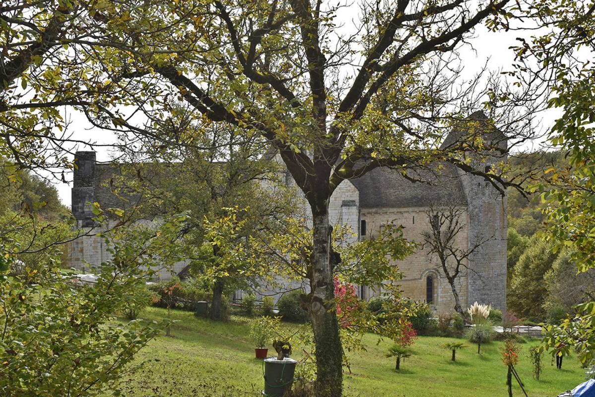 SAINT-AMAND-DE-COLY Corps de ferme Coly Saint Amand 6 pièce(s) 111 m2 12