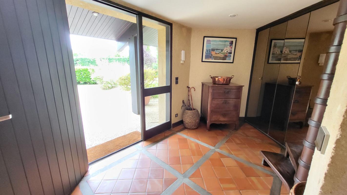 MUSSIDAN Mussidan centre ville Maison d'architecte 10 pièces, 290 m² habitables piscine parc de  3110m² 6