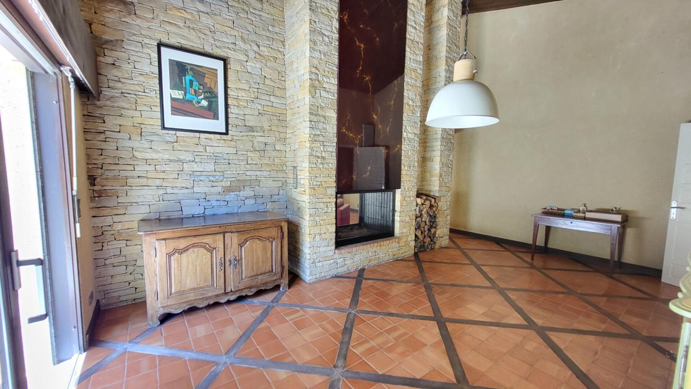 MUSSIDAN Mussidan centre ville Maison d'architecte 10 pièces, 290 m² habitables piscine parc de  3110m² 9