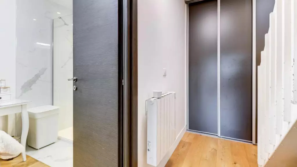 SAINT-LAURENT-DU-VAR SAINT LAURENT DU VAR - Charme et lumière - Duplex 2 pièces avec terrasse - Vespins 17