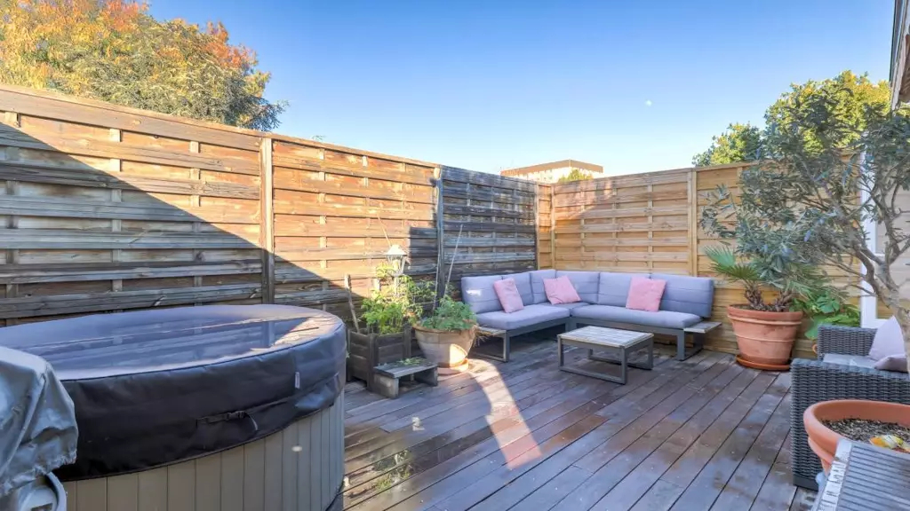 SAINT-LAURENT-DU-VAR SAINT LAURENT DU VAR - Charme et lumière - Duplex 2 pièces avec terrasse - Vespins 18