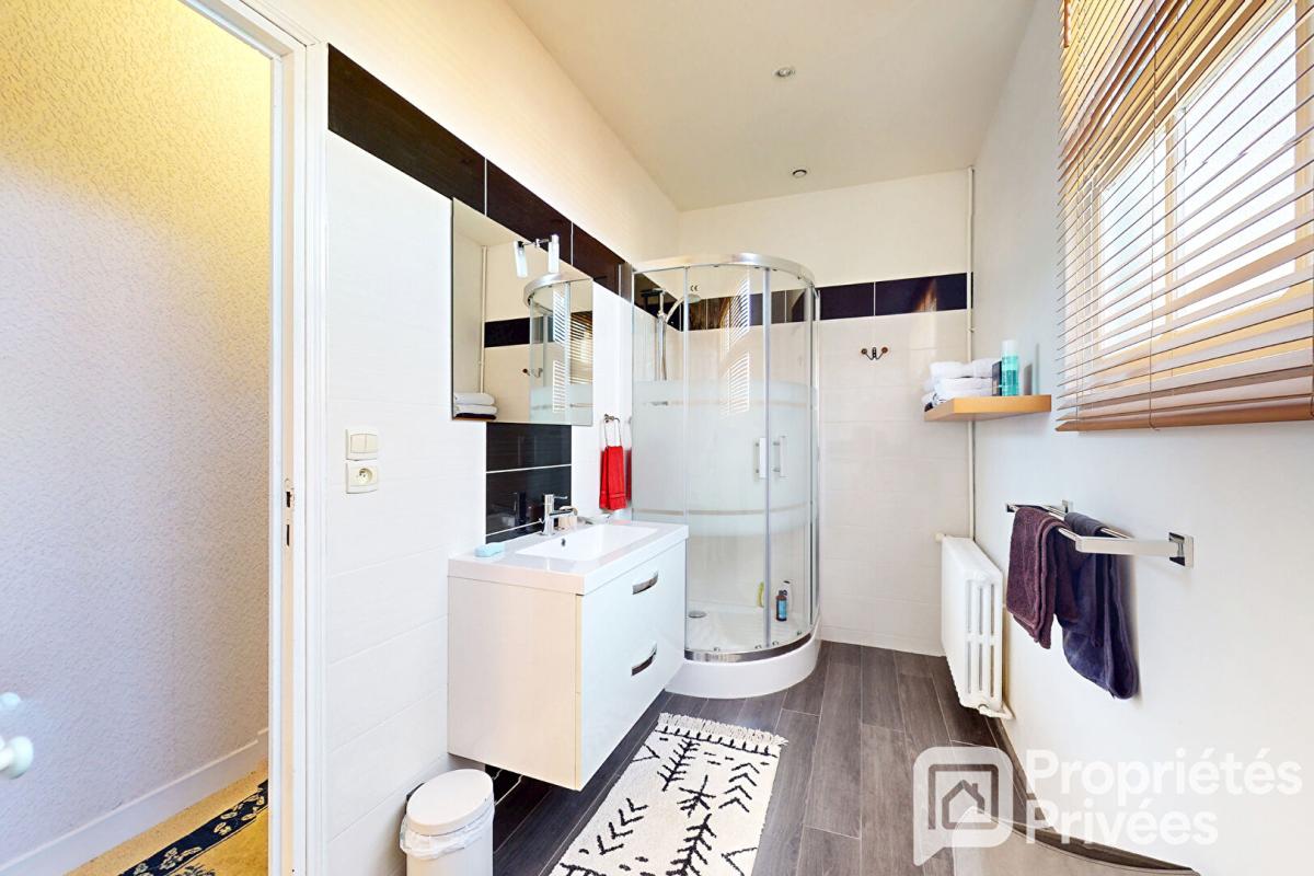 VERNEUIL-SUR-AVRE Ancien relais de poste 14