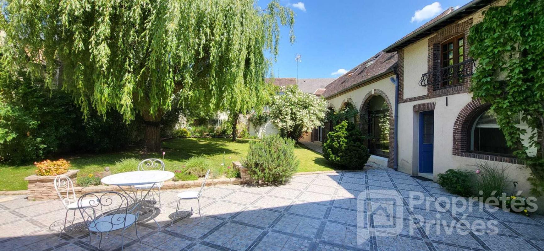 VERNEUIL-SUR-AVRE Ancien relais de poste 15