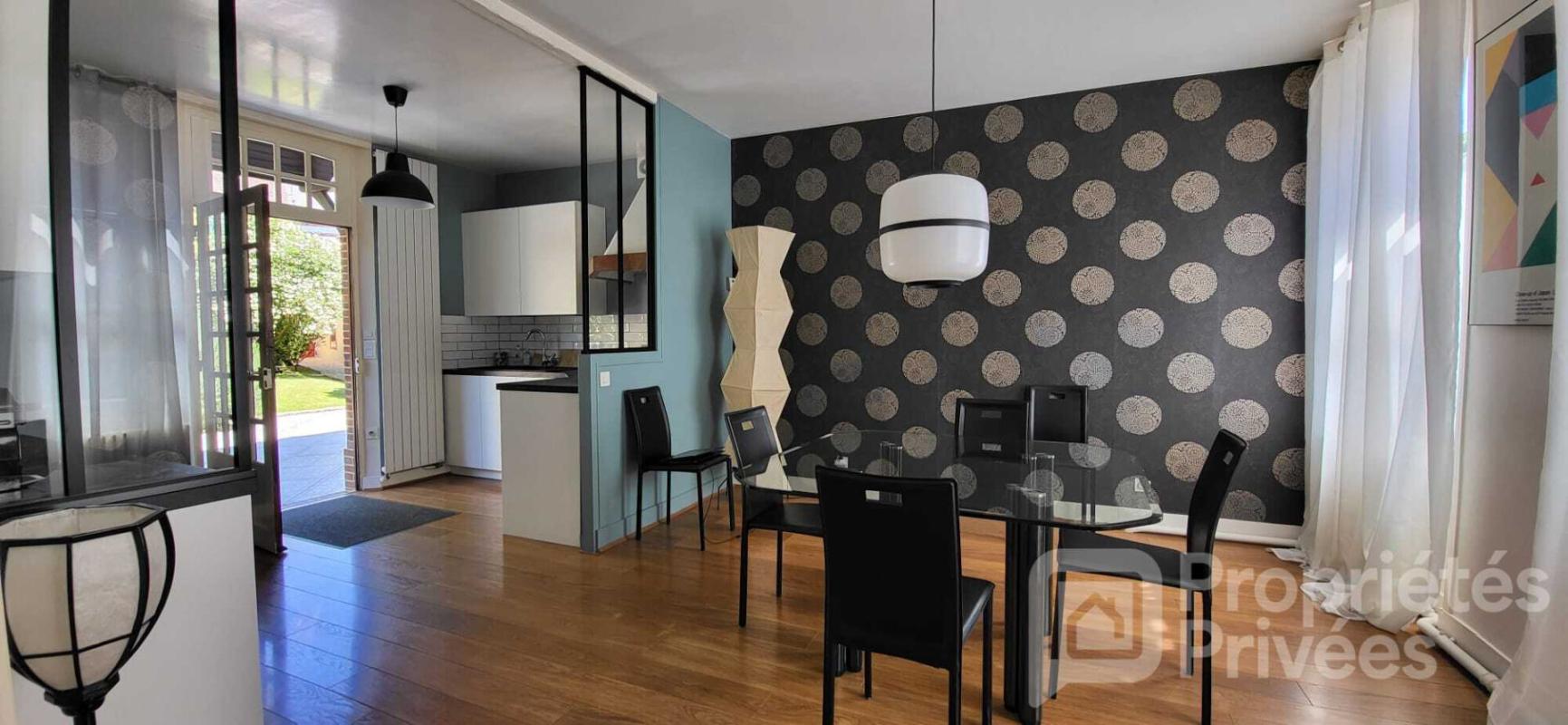 VERNEUIL-SUR-AVRE Ancien relais de poste 6