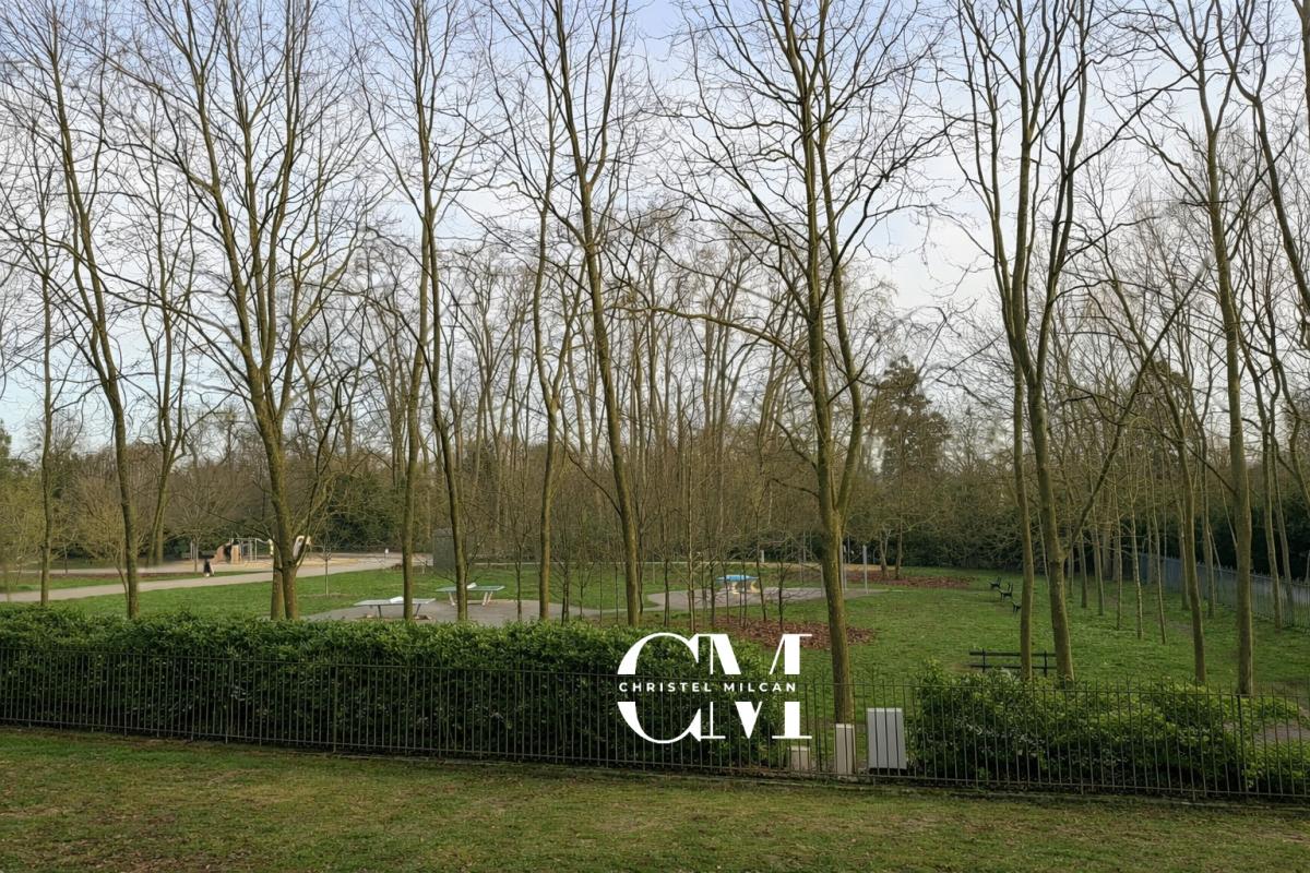 BORDEAUX Bordeaux Caudéran - Face Parc Bordelais - Appartement rénové avec balcon, parking et cave 1