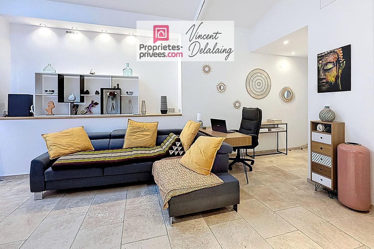 CADENET Charmante maison rénovée avec double extérieur 2