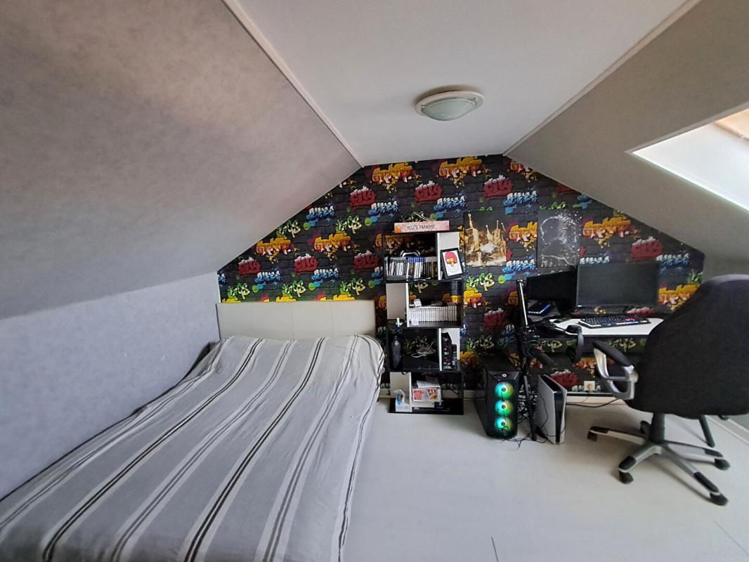 L'EPINE PAVILLON FAMILIAL  6 PIECES 10