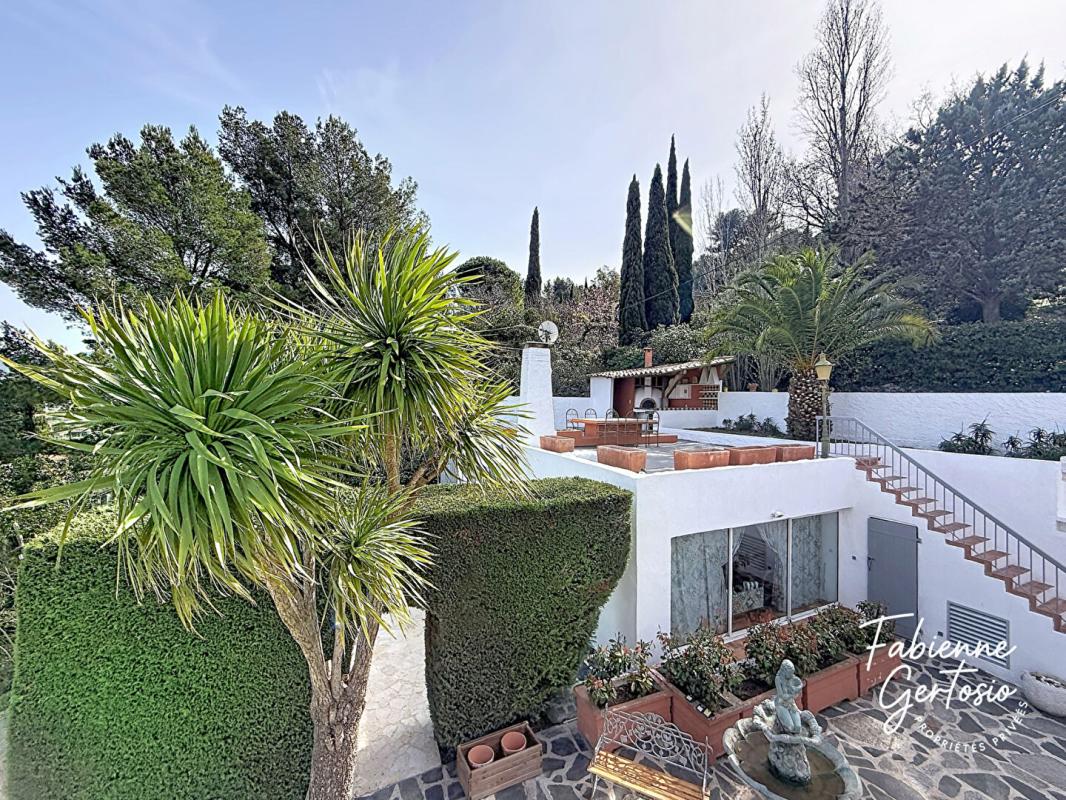 LE BEAUSSET LE BEAUSSET ! Maison d'architecte de 204m2 avec vue panoramique 10