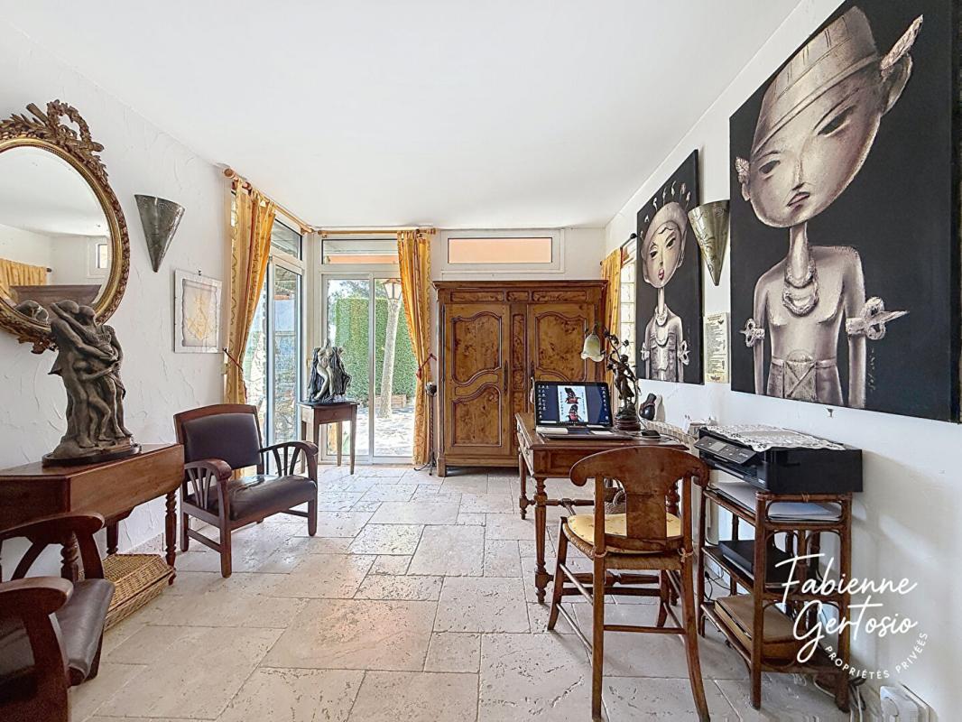 LE BEAUSSET LE BEAUSSET ! Maison d'architecte de 204m2 avec vue panoramique 6