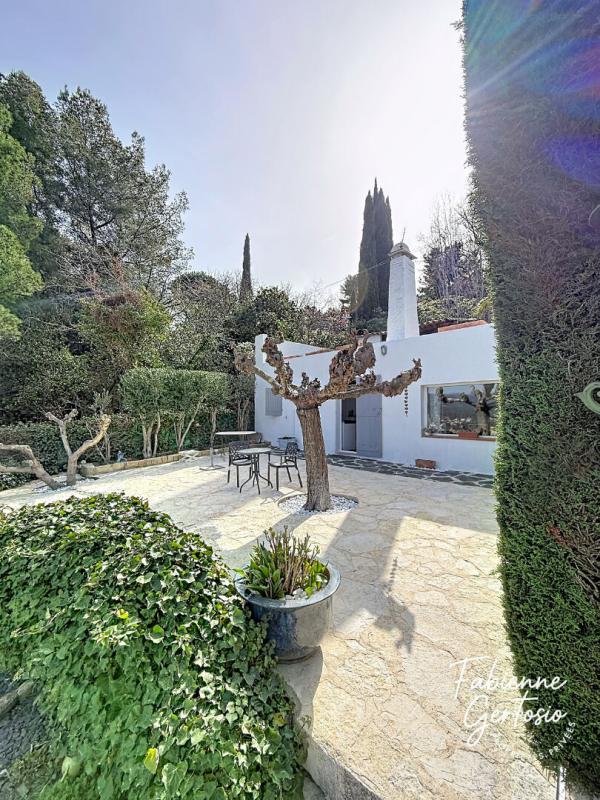 LE BEAUSSET LE BEAUSSET ! Maison d'architecte de 204m2 avec vue panoramique 9