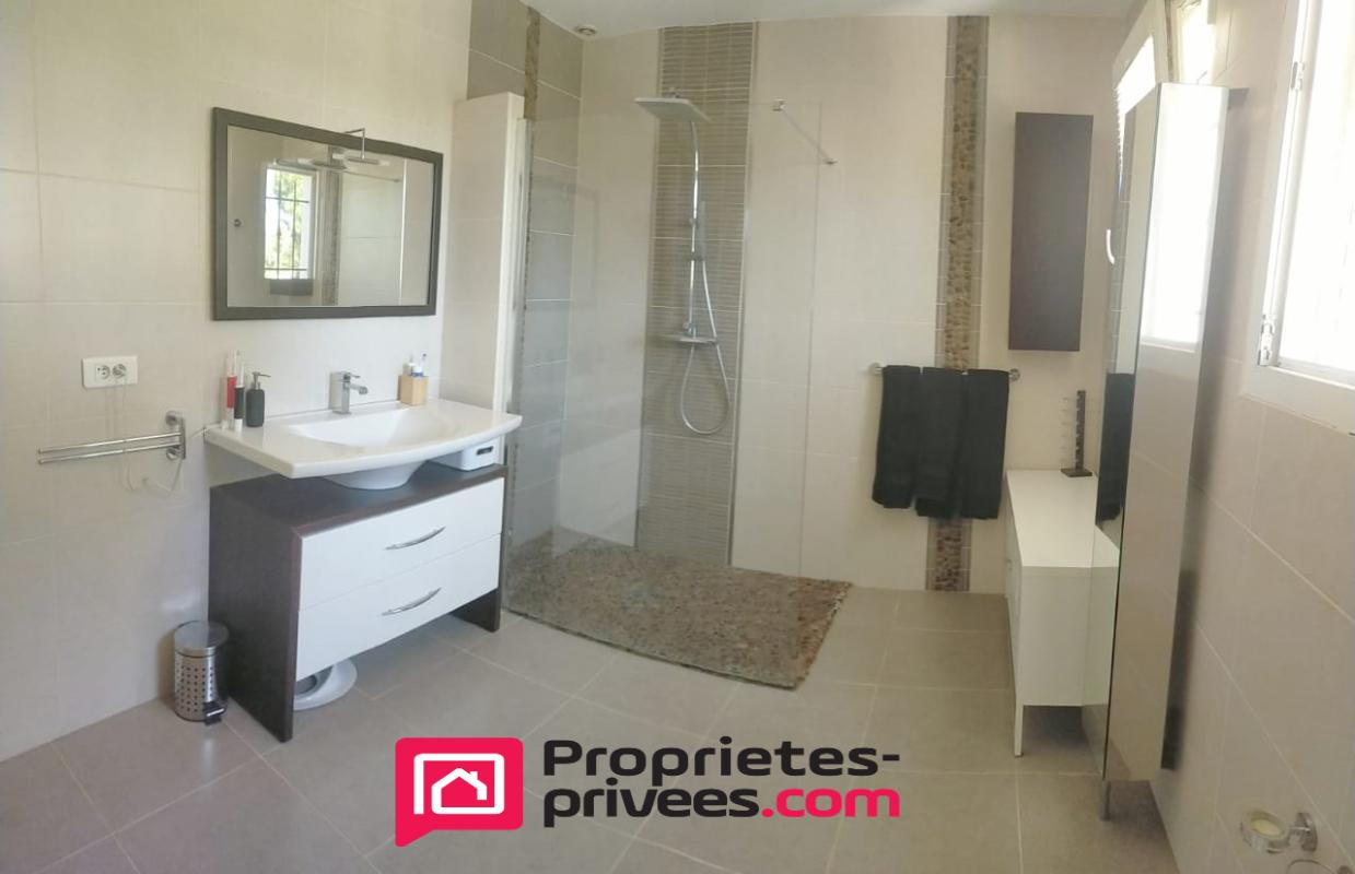 VIDAUBAN Propriété 5 pièces sur 2500 m² de terrain 11