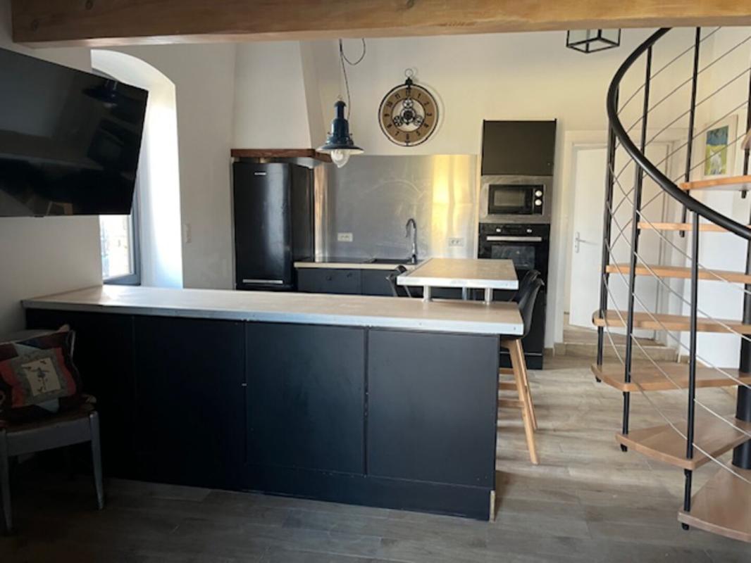 BESSAS Maison en pierre avec piscine sur 8500 m² de terrain Bessas 10 pièce(s) 244 m2 13