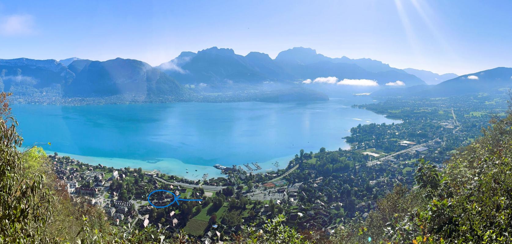 SEVRIER Sévrier : spacieux appartement 3 pièces (74 m²) ? Balcon ? cave - une place de Parking privé 1