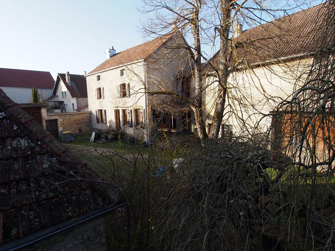 CHAIGNAY maison de 175m2 terrain 3847m2 1