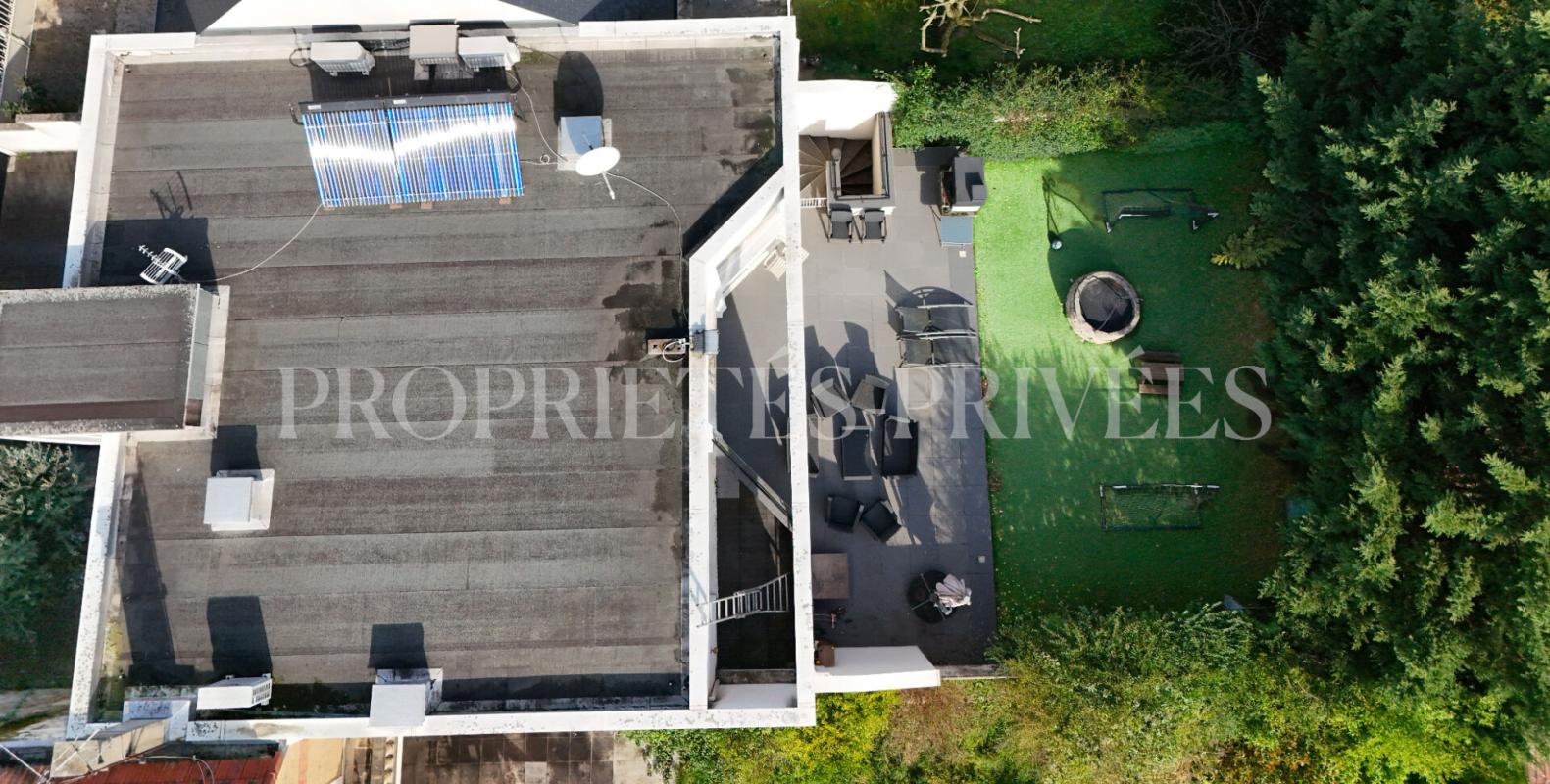 MAISONS-ALFORT Maison contemporaine écologique avec salle de cinéma haut de gamme 12