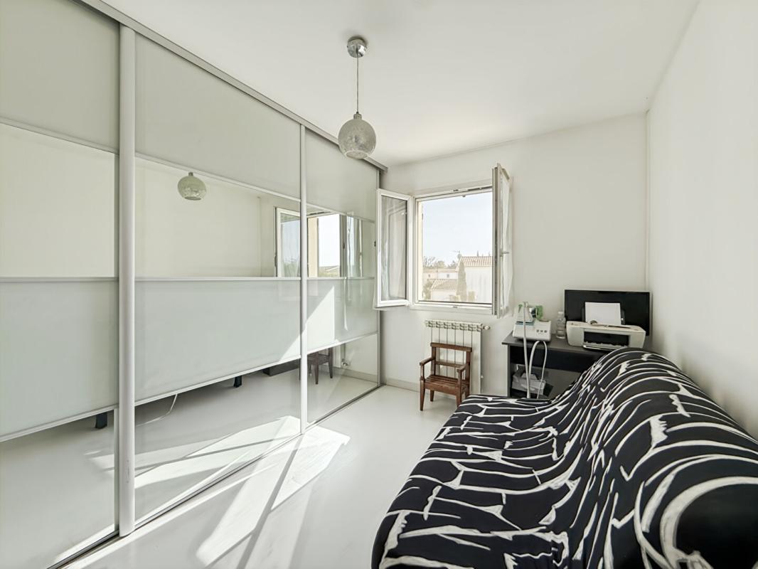 GRAVESON À VENDRE MAISON À GRAVESON - CENTRE VILLE AVEC PISCINE 14