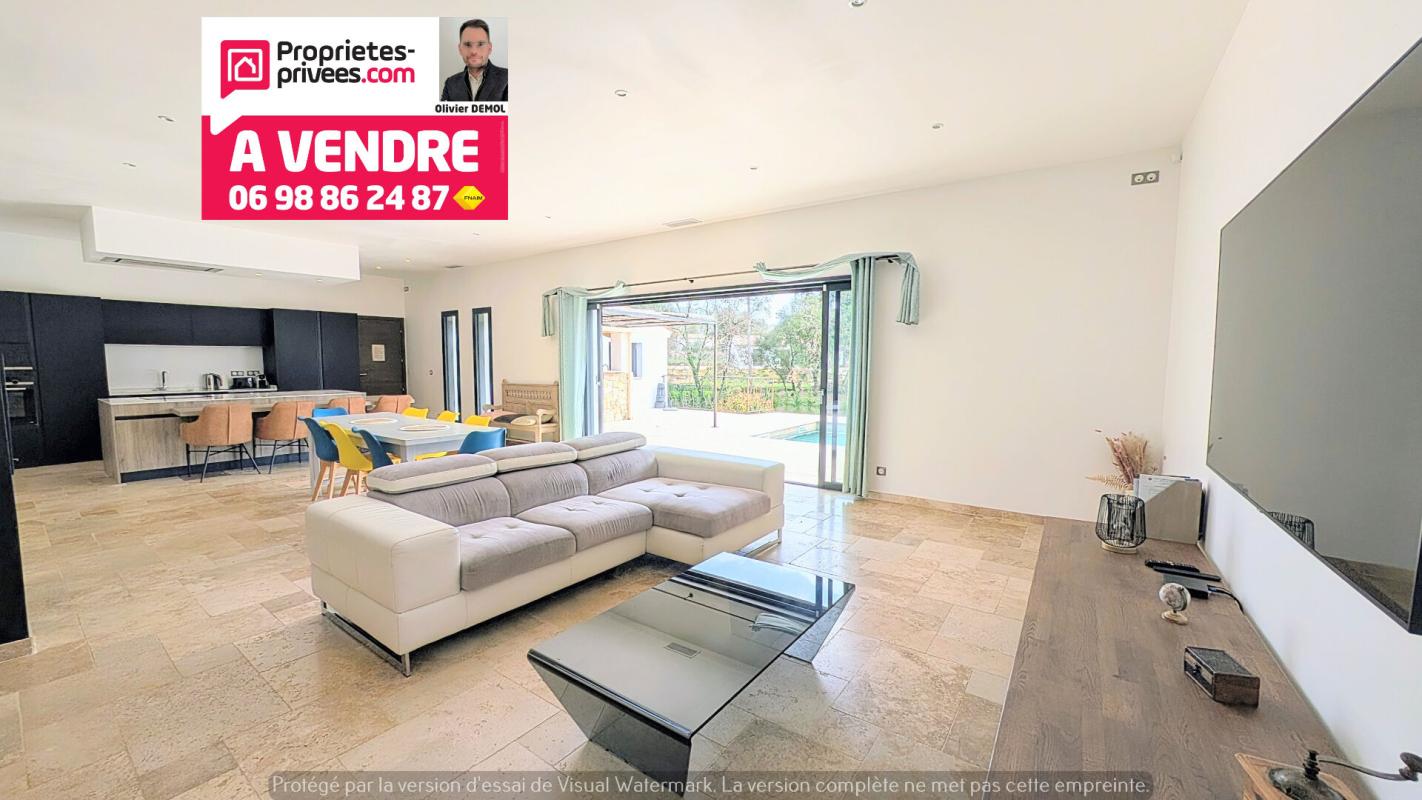 MONTAUROUX MAGNIFIQUE VILLA MODERNE ET PRESTATIONS HAUT DE GAMME 4