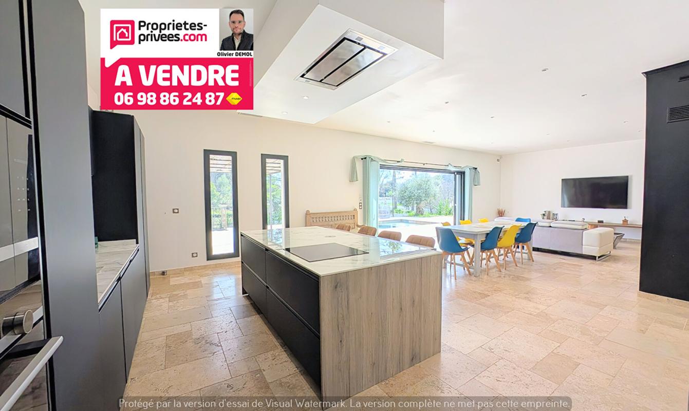 MONTAUROUX MAGNIFIQUE VILLA MODERNE ET PRESTATIONS HAUT DE GAMME 5