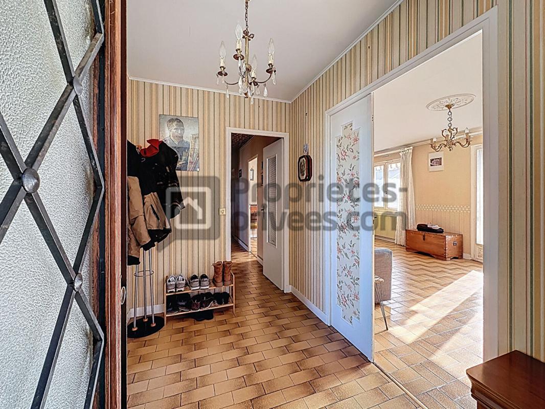 LAGNY-SUR-MARNE Maison Lagny Sur Marne 4 pièce(s) 100 m2 2