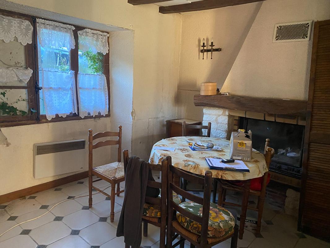 MARTIZAY Maison Martizay 4 pièce(s) 60 m2 5