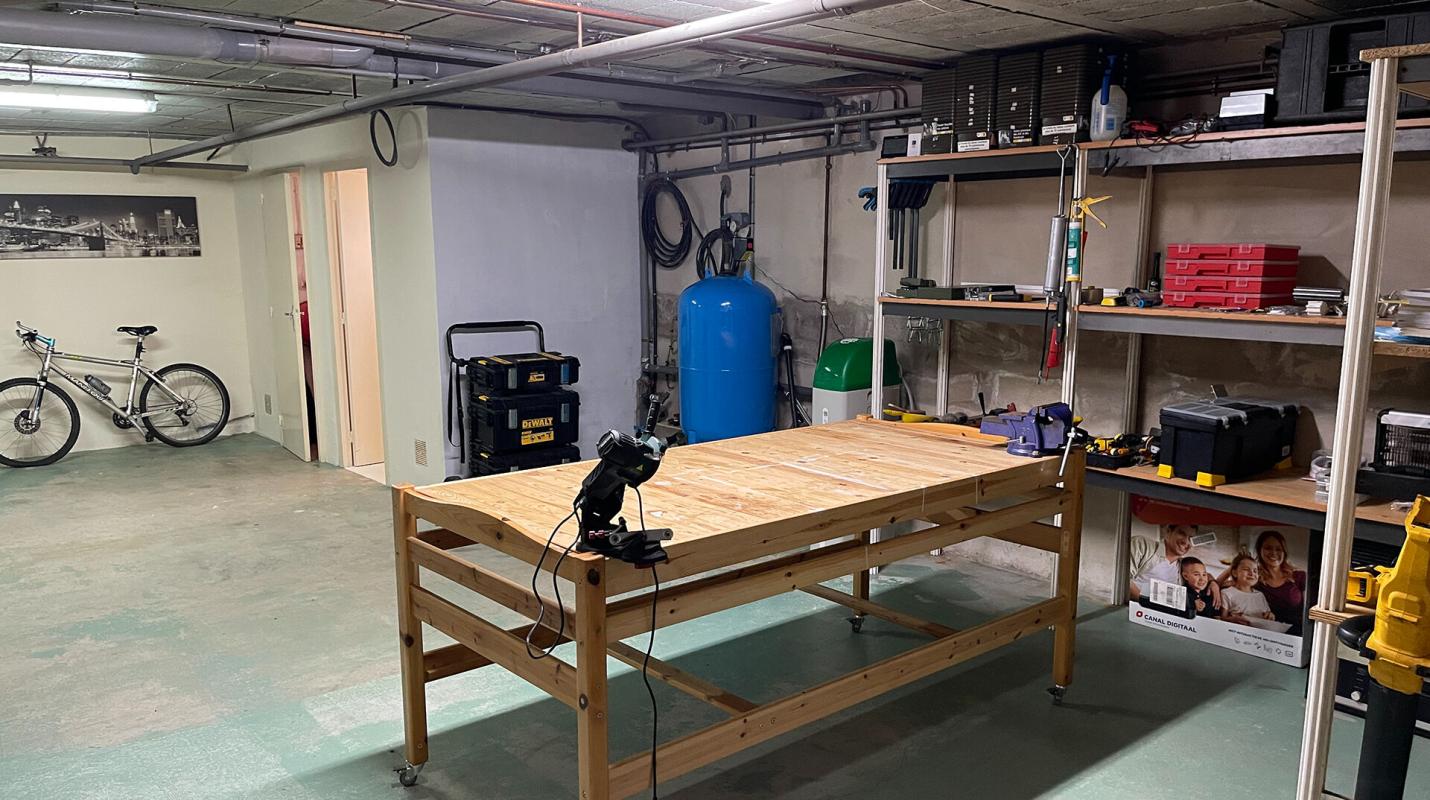 SEYCHES Spacieuse maison avec atelier, piscine et superbe potentiel sur un beau terrain 11