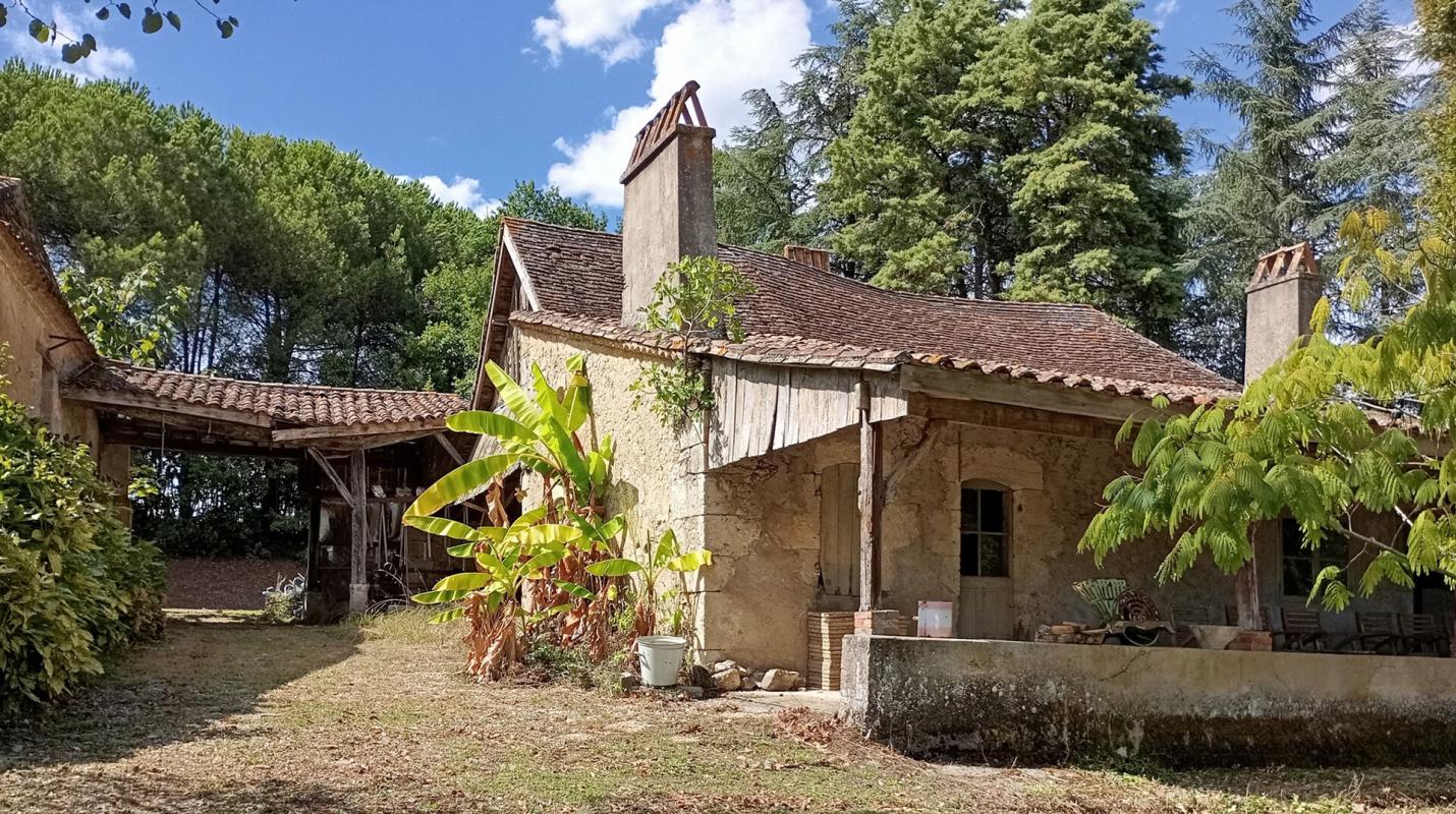 SEYCHES Spacieuse maison avec atelier, piscine et superbe potentiel sur un beau terrain 14