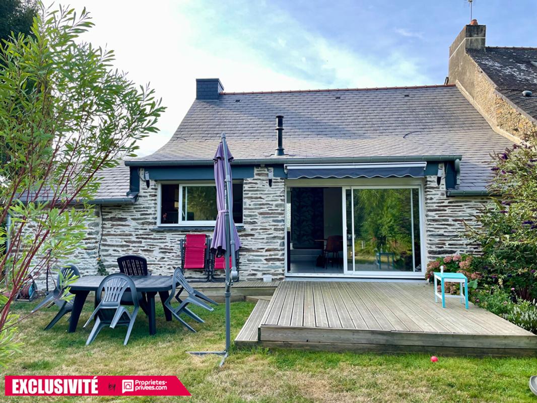 CARENTOIR Maison en pierre 100m2 dans le bourg 2