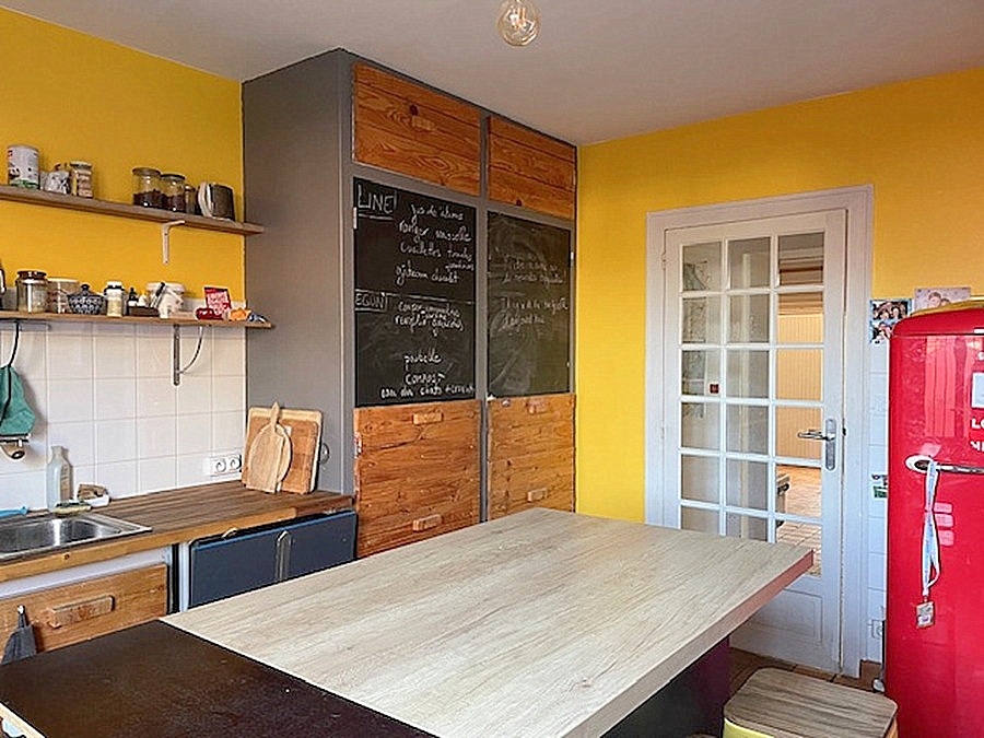 SAINT-JEAN-DE-LIVERSAY Maison en pierre 188 m² - Calme, terrain 9 000 m², piscine, 5 chambres, garage, dépendances 13