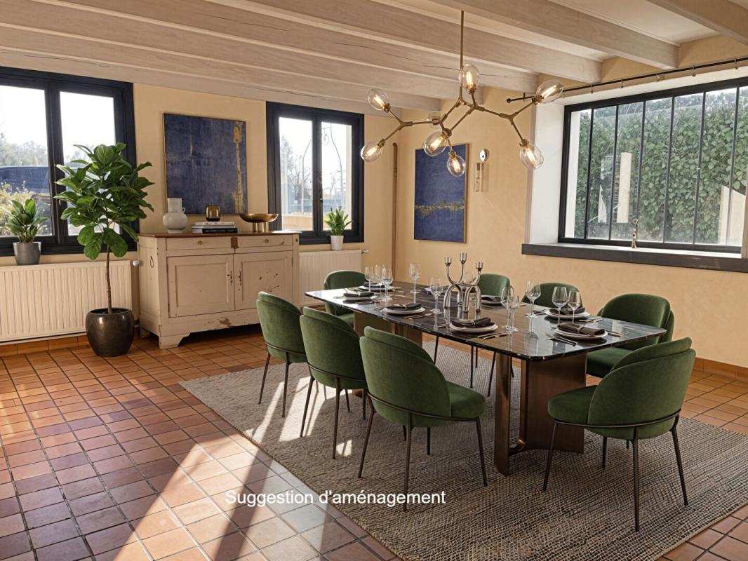 SAINT-JEAN-DE-LIVERSAY Maison en pierre 188 m² - Calme, terrain 9 000 m², piscine, 5 chambres, garage, dépendances 5