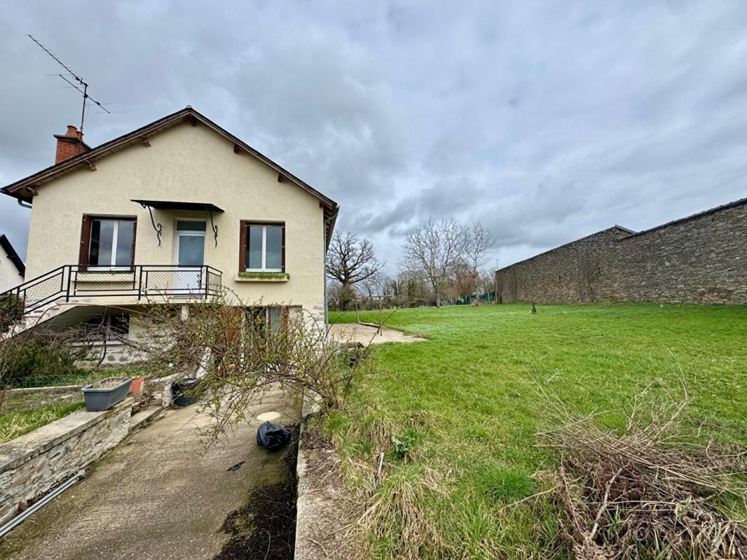 NAUCELLE Maison Naucelle 5 pièce(s) 100 m2 avec terrain constructible 1