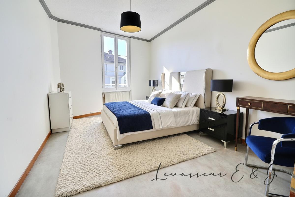 MOUY MOUY 60250 - Maison 4 chambres de 132m² sans jardin 4