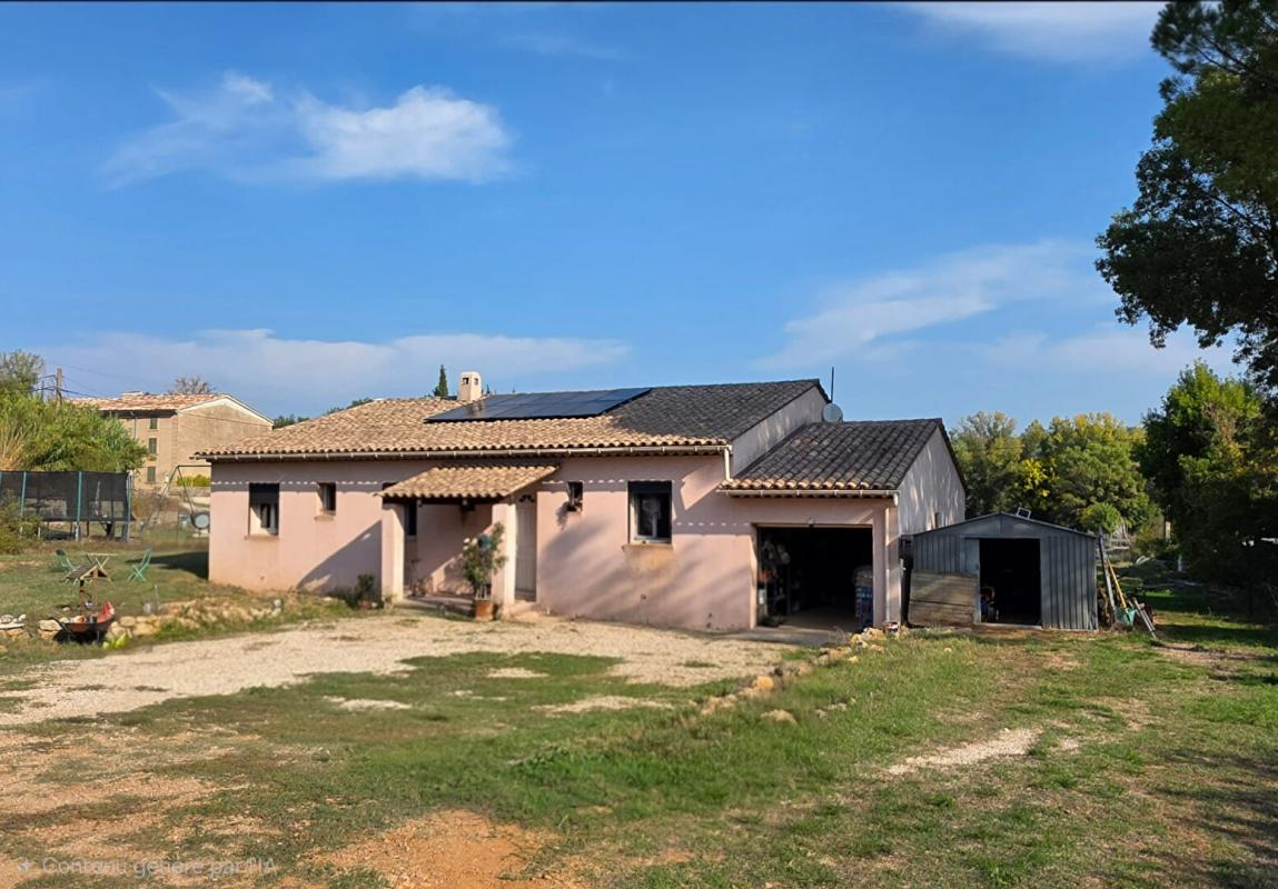 LORGUES Maison 4 chambres avec piscine, suite parentale et garage 6