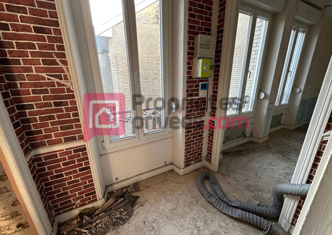 REIMS A rénover - Plateaux en Duplex 55 m2 Reims (LOT9) 5