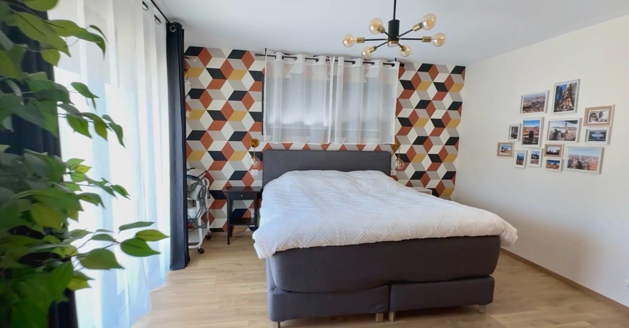 CONDAT-SUR-VIENNE Maison Condat Sur Vienne 8 pièce(s) 266 m2 15