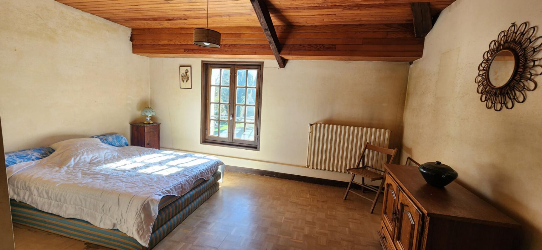 SAINT-REMY-EN-BOUZEMONT-SAINT-GENEST-ET-ISSON Maison Saint Remy En Bouzemont Saint Genest Et Isson 10 pièce(s) 300 m2 12