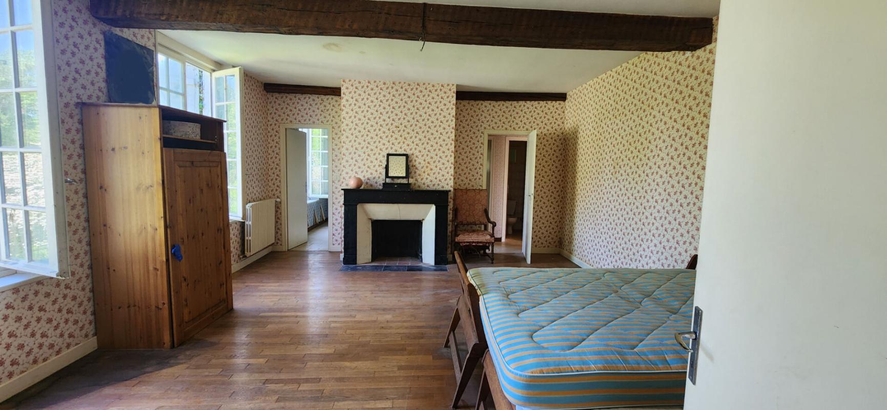 SAINT-REMY-EN-BOUZEMONT-SAINT-GENEST-ET-ISSON Maison Saint Remy En Bouzemont Saint Genest Et Isson 10 pièce(s) 300 m2 7