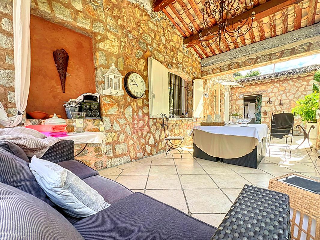 AURIBEAU-SUR-SIAGNE 06810 Auribeau-sur-Siagne ? Villa 4 pièces de caractère 14