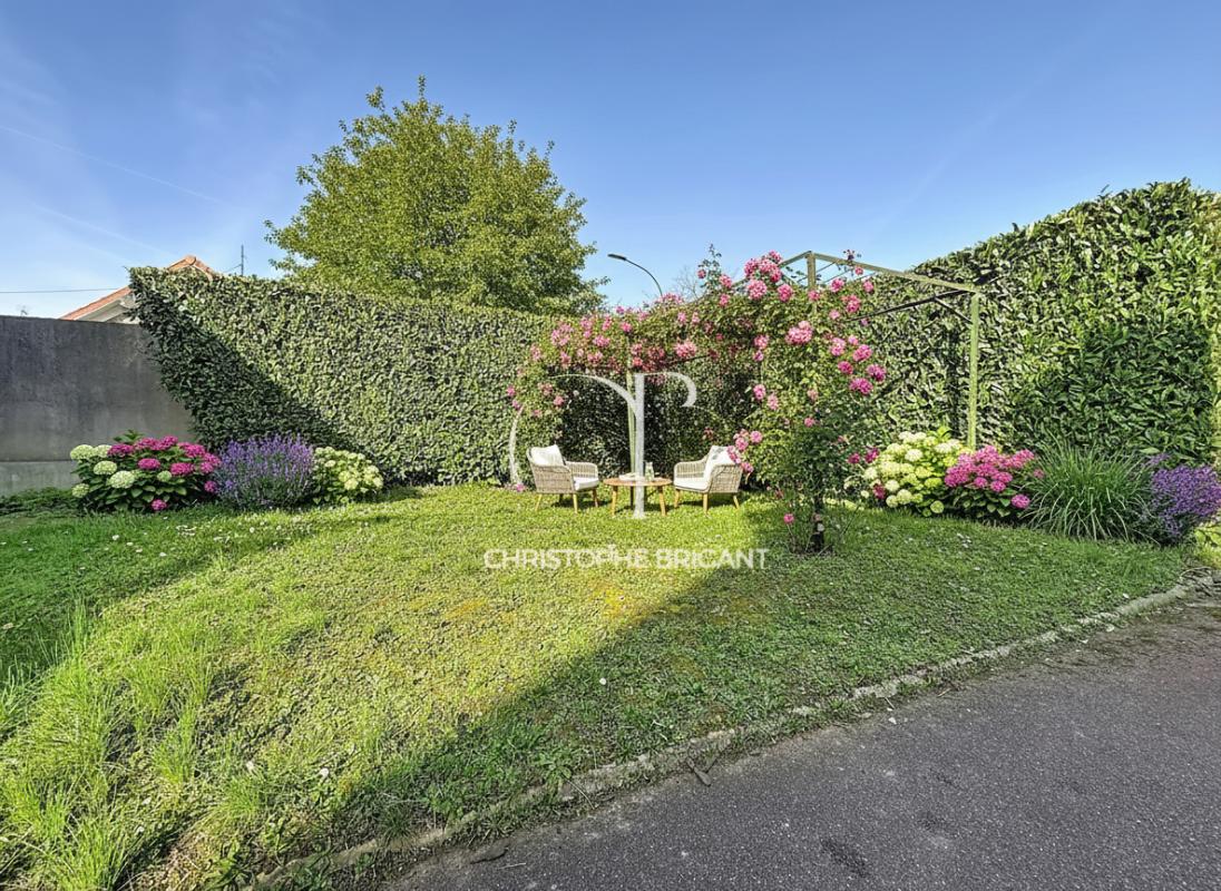 VILLEJUIF Maison Villejuif 10 pièce(s) 240 m2 13