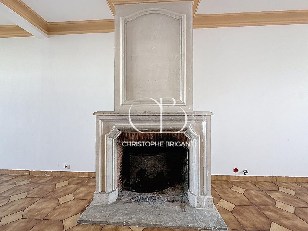 VILLEJUIF Maison Villejuif 10 pièce(s) 240 m2 4