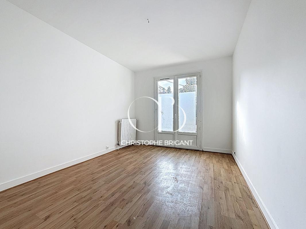 VILLEJUIF Maison Villejuif 10 pièce(s) 240 m2 7