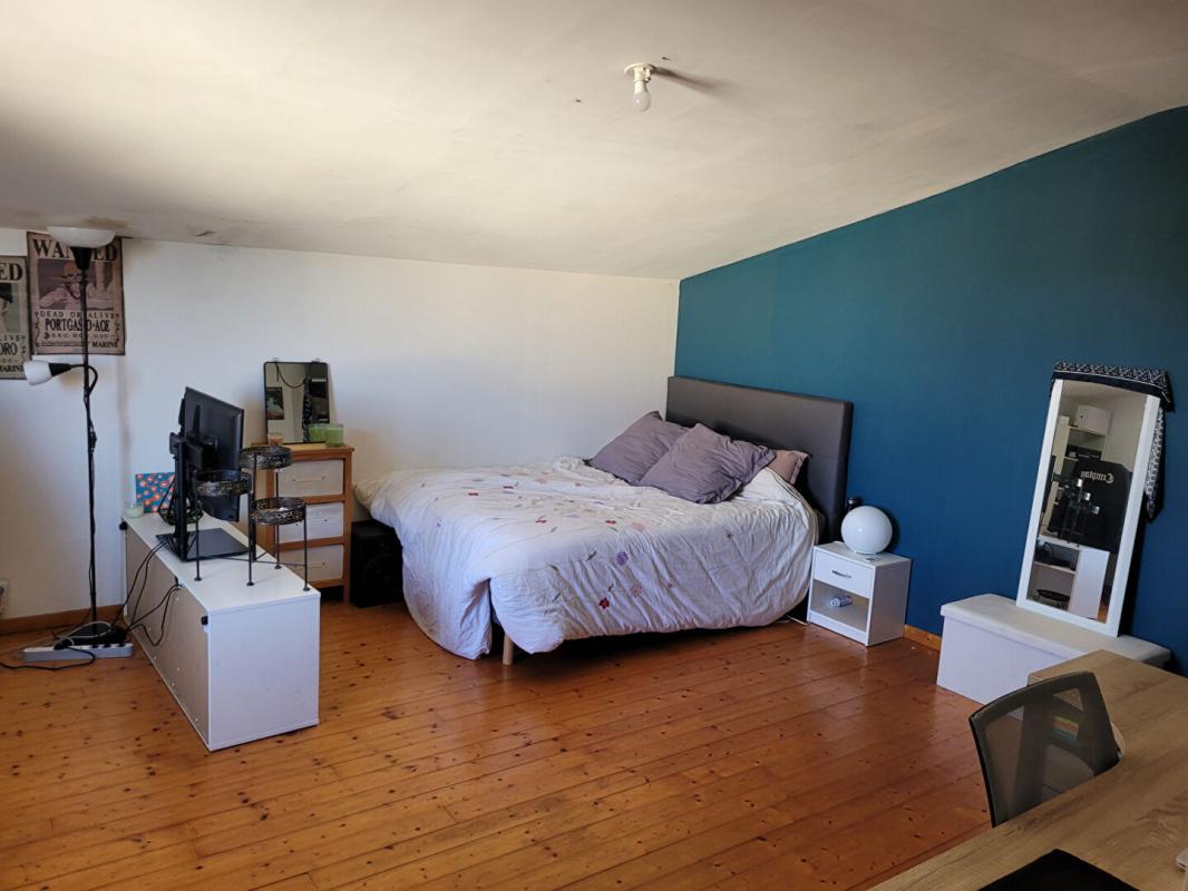 FONTENAY-LE-COMTE Maison Fontenay Le Comte 6 pièce(s) 164.58 m2 2