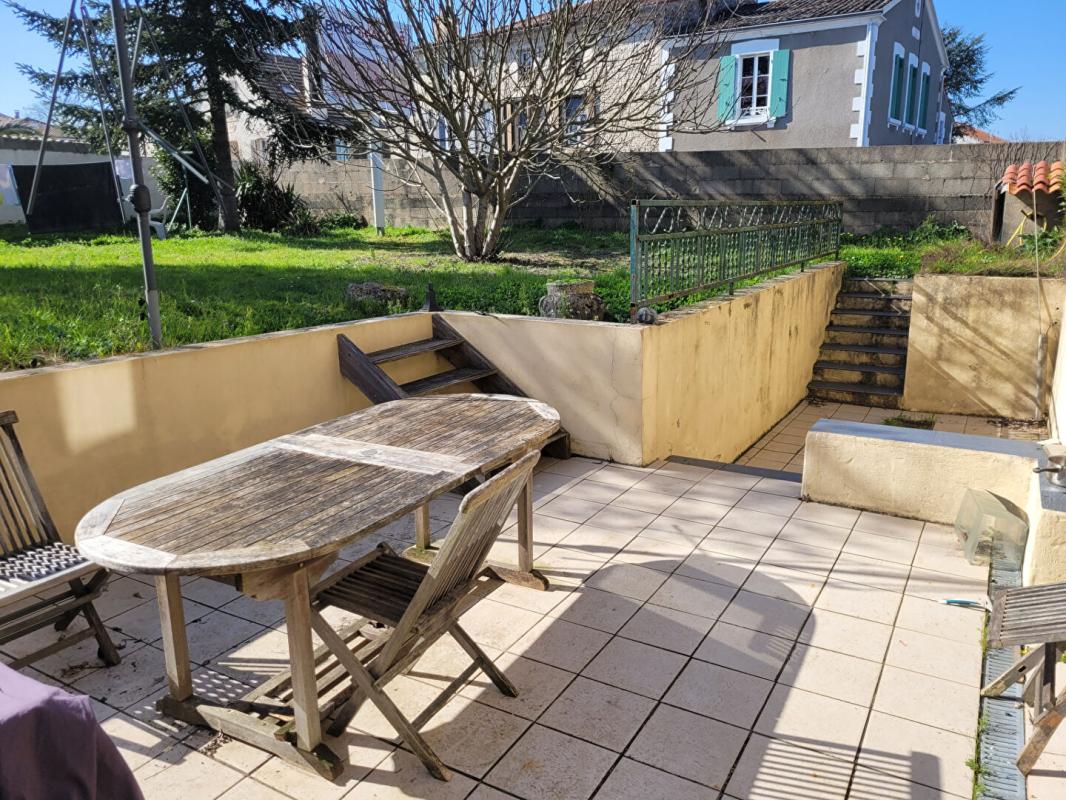 FONTENAY-LE-COMTE Maison Fontenay Le Comte 6 pièce(s) 164.58 m2 8