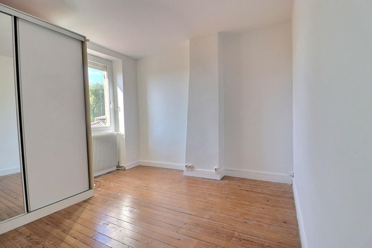 LE TAILLAN-MEDOC Maison en pierre 3 chambres 10