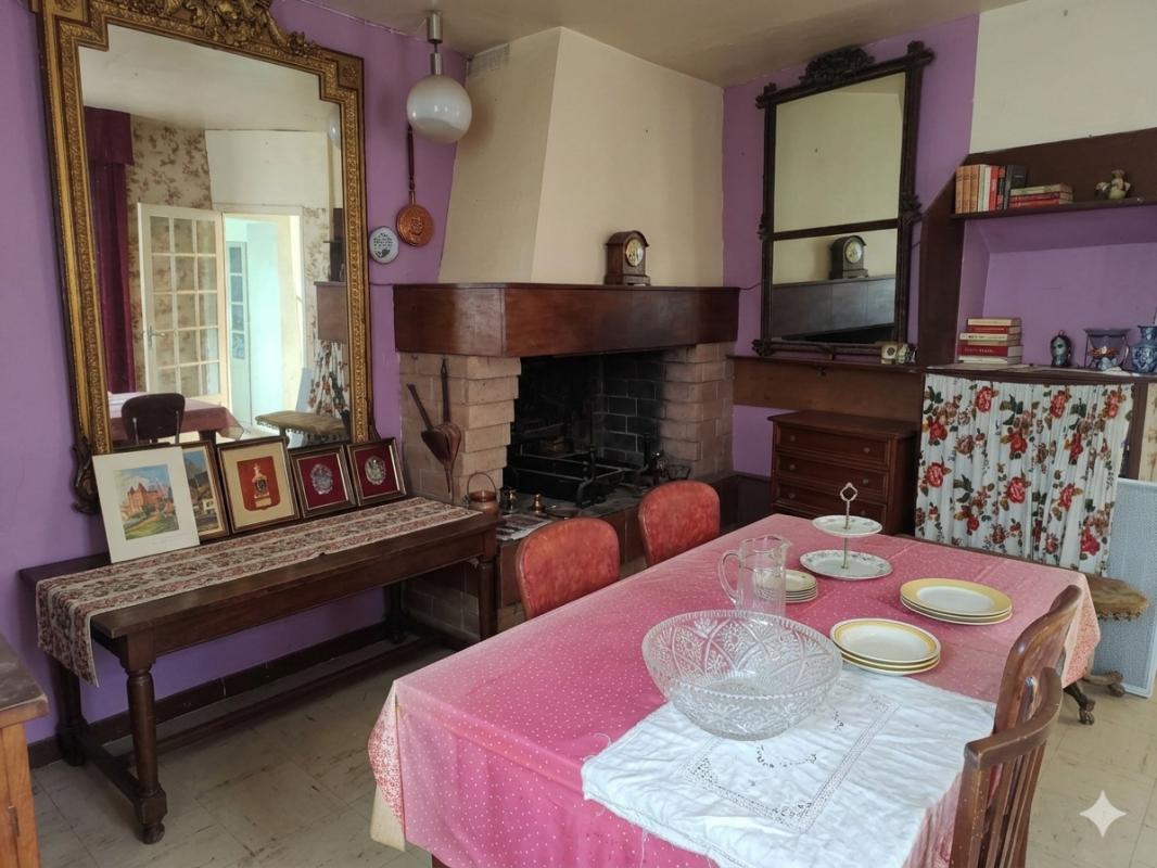 NARBONNE Narbonne Centre : Maison de Caractère de 171 m²  - T8  -  R+2 - avec Cour-Parking et Toit-Terrasse 6