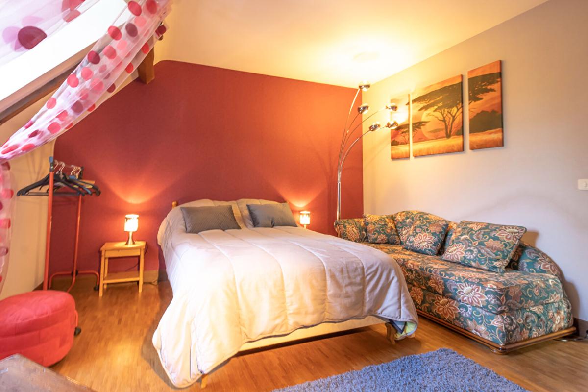 NEUVY-SUR-BARANGEON Maison Neuvy Sur Barangeon 6 pièce(s) 210 m2 10