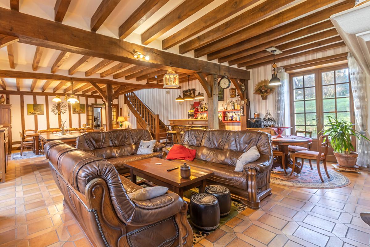 NEUVY-SUR-BARANGEON Maison Neuvy Sur Barangeon 6 pièce(s) 210 m2 3