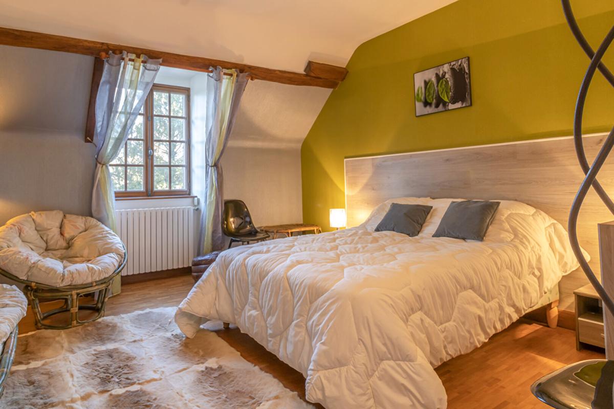 NEUVY-SUR-BARANGEON Maison Neuvy Sur Barangeon 6 pièce(s) 210 m2 9